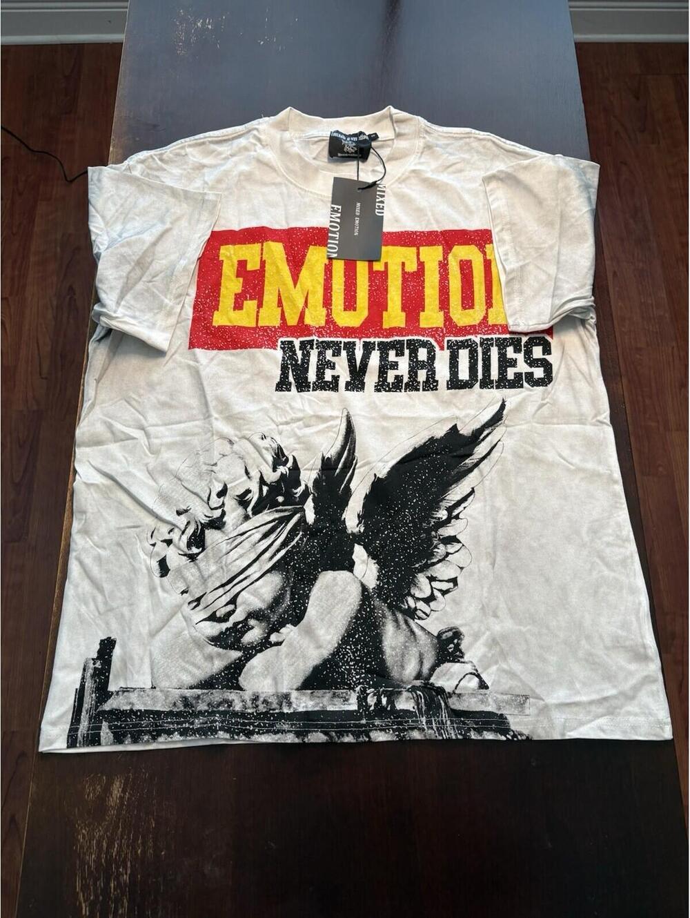 Graphic Men's Cotton Mixed Emotions Inspired Style Shirt Size Medium